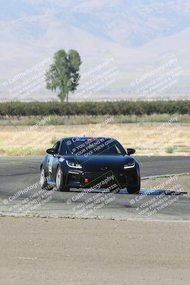 media/Sep-15-2024-Speed Ventures (Sun) [[7a54f7ed2f]]/Black Group/Session 1 (Outside Grapevine)/